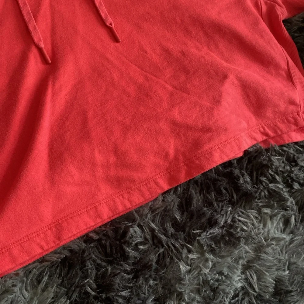 Gymshark coral red cropped hoodie - Picture 8 of 17